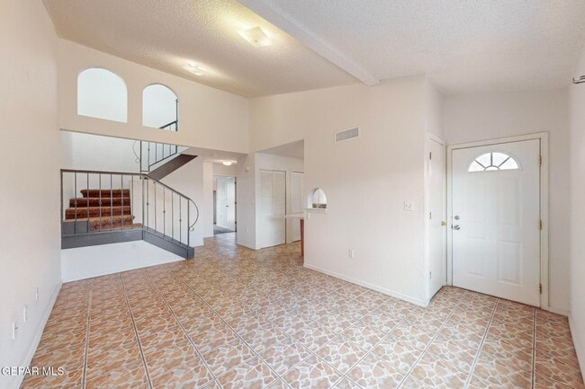 Building Photo - 3519 Oasis Dr