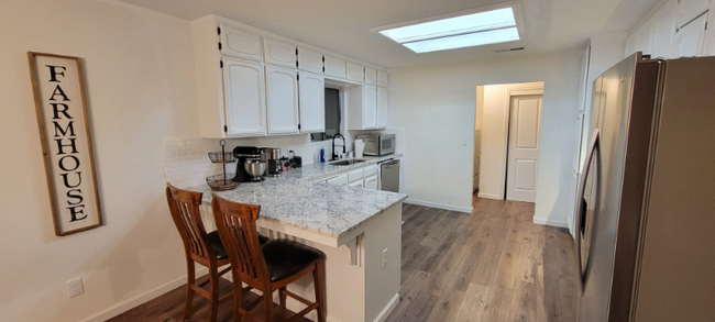 Building Photo - 29060 Long Hollow Ct N