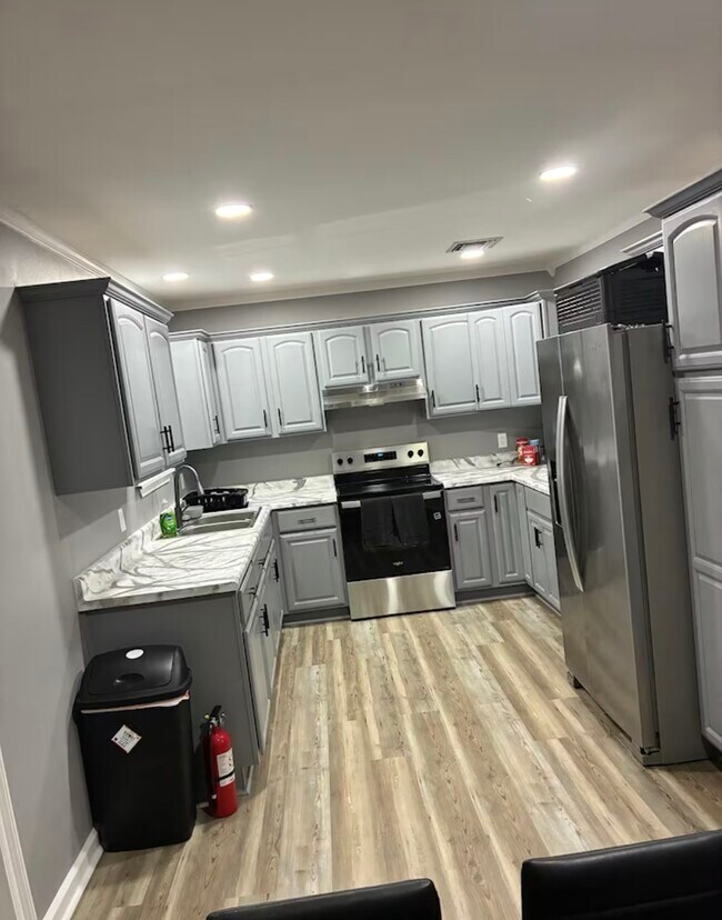 Foto del edificio - 213 Terry Dr