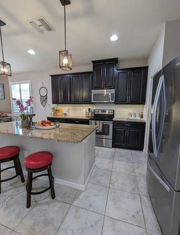 Building Photo - 13334 Palmera Vista Dr