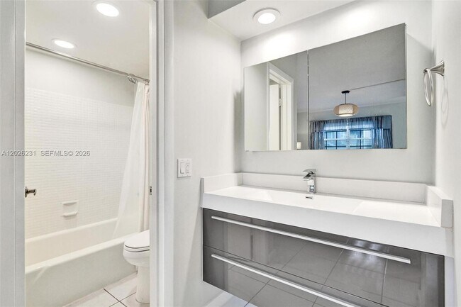 Foto del edificio - 450 Paradise Isle Blvd