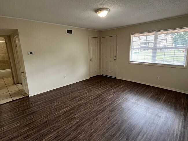 Foto del edificio - 101-103 Love Street