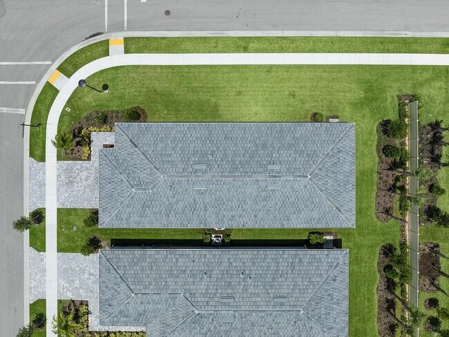 Building Photo - 4550 Jolly Roger Mnr