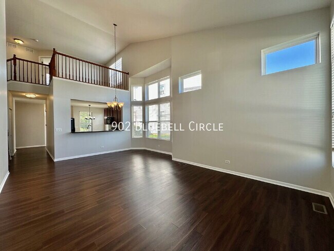 Foto del edificio - 902 Bluebell Cir