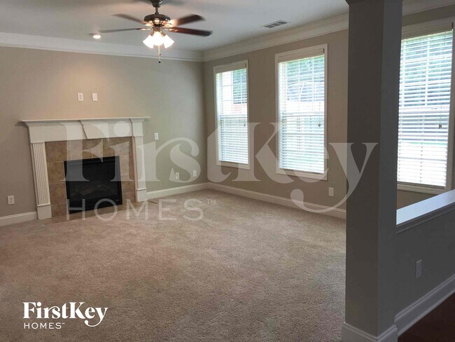 Building Photo - 531 Garden View Ct