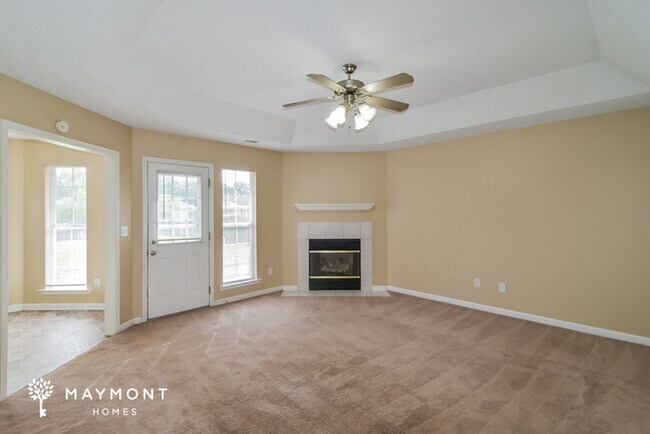Foto del edificio - 352 Cotton Lakes Boulevard