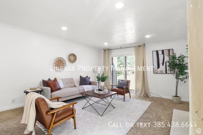 Photo - 4487 St Andrews Dr House