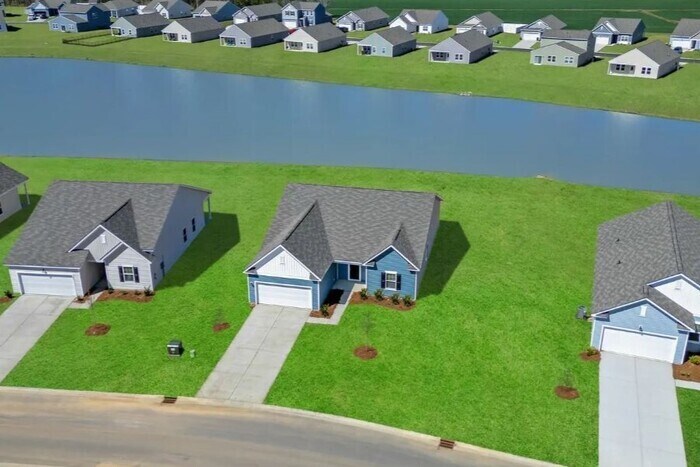 Building Photo - 639 Castillo Dr