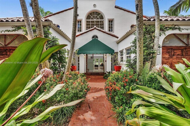Building Photo - 2516 San Domingo St