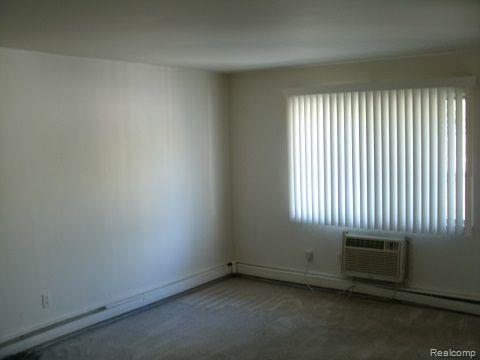 Building Photo - 136 Ladd Rd