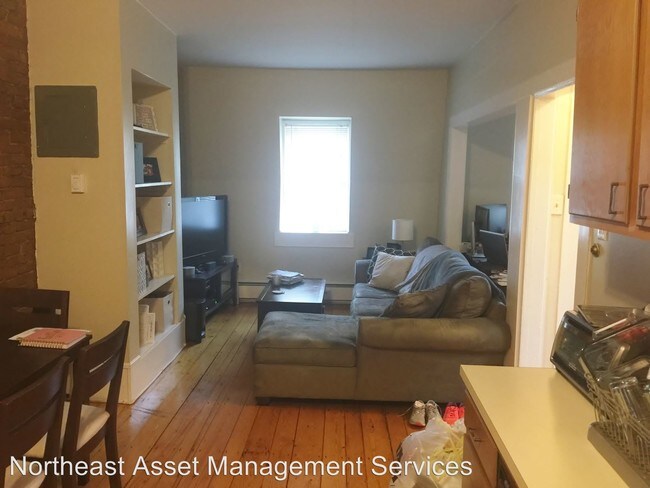 Foto del edificio - 596 E 6th St