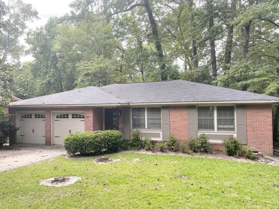 Primary Photo - Forest Acres Home