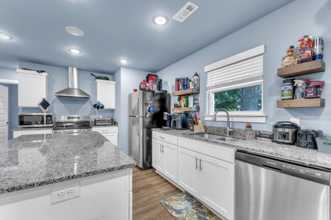 Photo - 899 N Rupple Rd Townhome