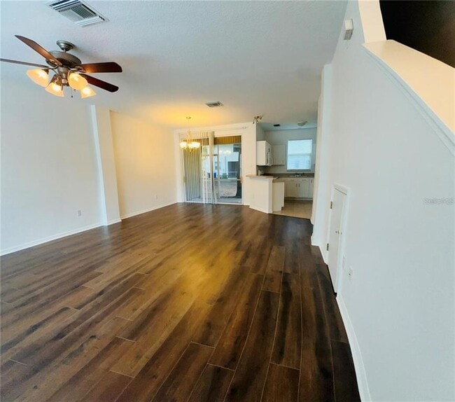 Building Photo - 207 Golden Pond Ct