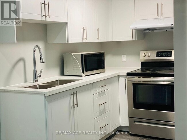 Building Photo - 152 Sea Drifter Cres