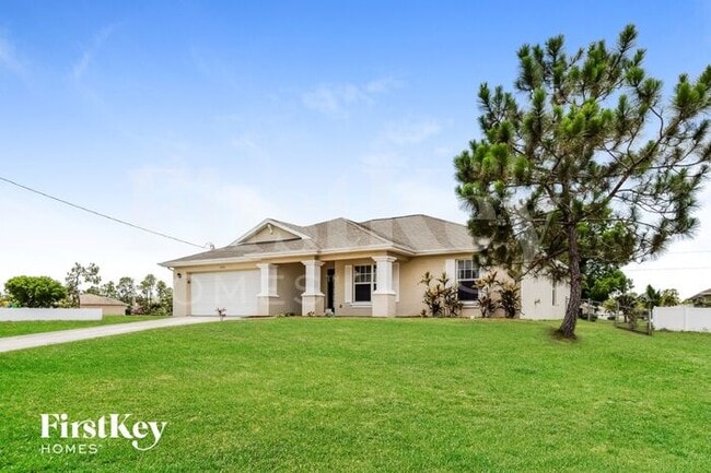 Foto del edificio - 2310 NE 34th Ln