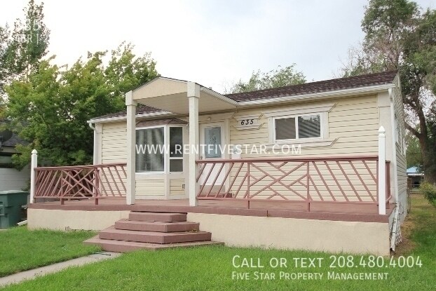 Primary Photo - 635 N 13th Ave