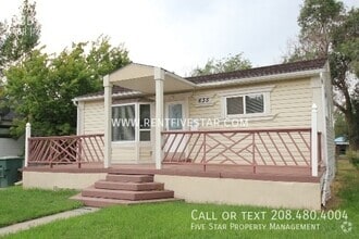 Building Photo - 635 N 13th Ave