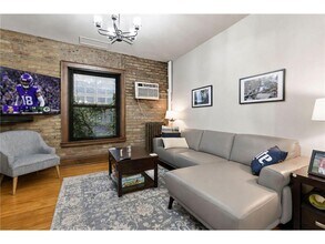 Building Photo - 1204 Harmon Pl