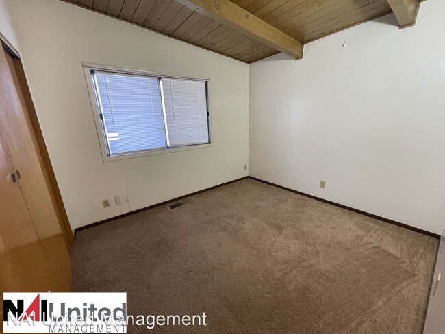 Building Photo - 2 br, 1 bath House - 6110 Chennault