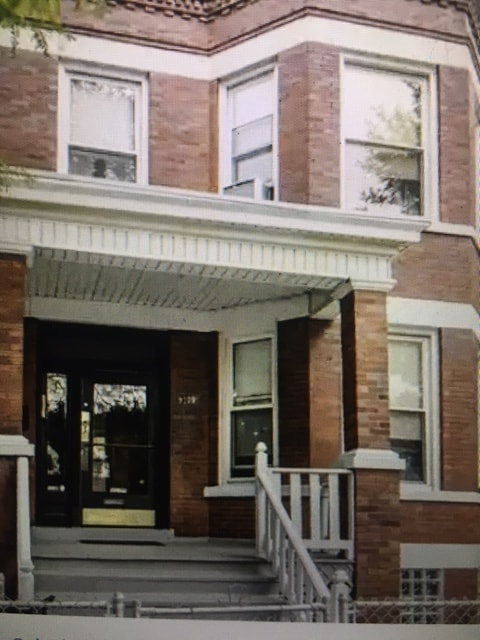Photo - 7309 S Langley Ave Apartment