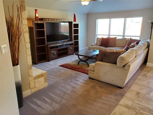 Foto del edificio - 539 Tanda Ln