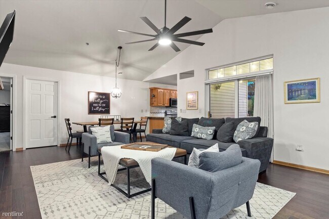 Building Photo - 1 br, 1 bath Condo - 3554 S Toldt Cir