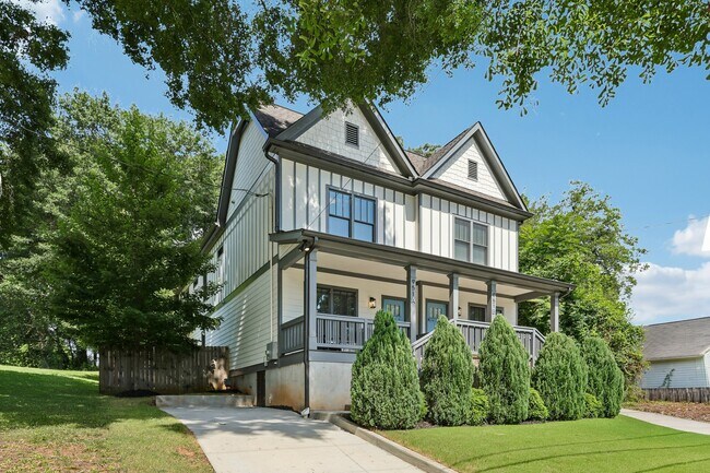 Foto del edificio - 951 Fern Ave SE