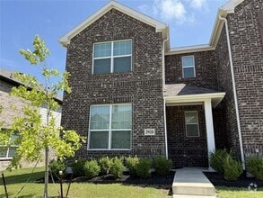 Building Photo - 2928 Bluets Dr