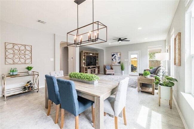 Foto del edificio - 6133 Mantalcino Dr