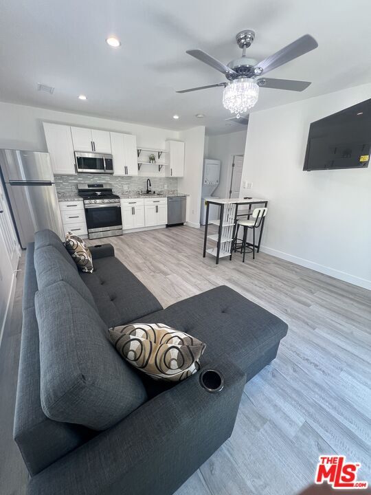 Foto del edificio - 2150 W 84th Pl