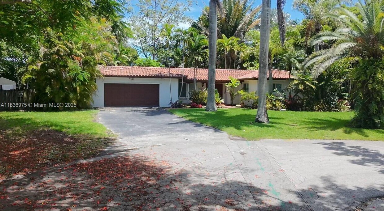 Foto principal - 18421 SW 86th Ct