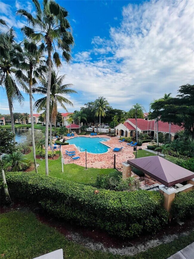 Foto del edificio - 2113 Renaissance Blvd