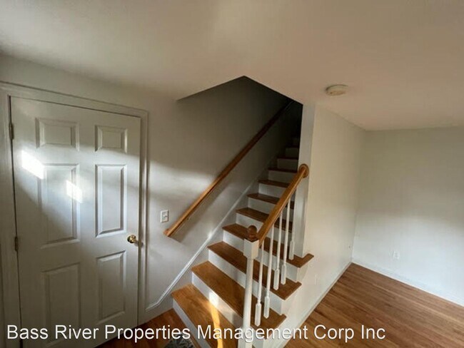 Foto del edificio - 4 br, 2 bath House - 9 Rainbow Avenue
