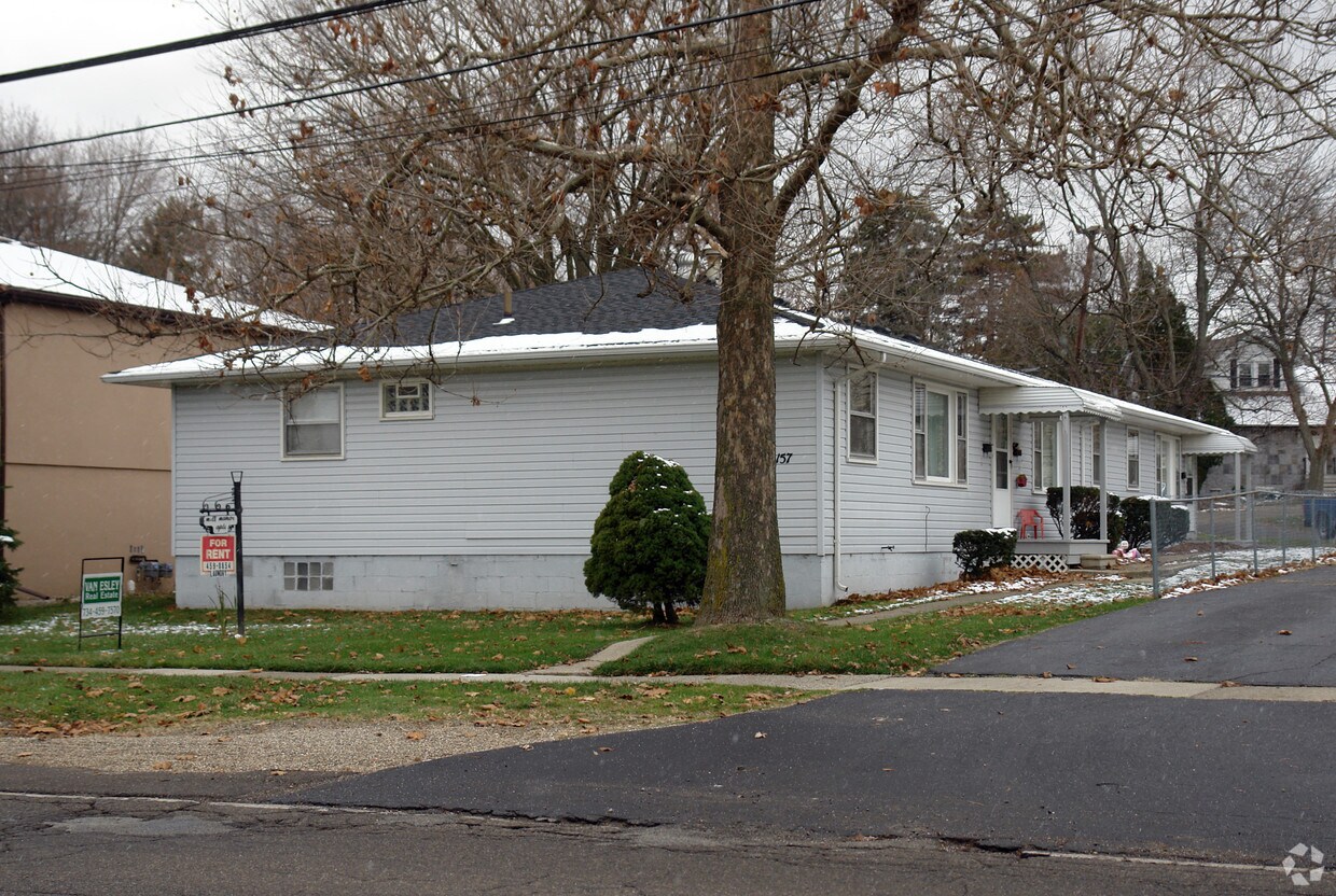 Primary Photo - 157 N Mill St