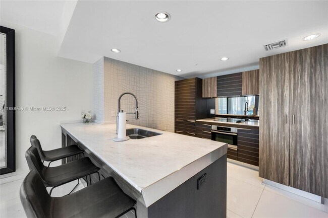 Foto del edificio - 200 Biscayne Blvd Way