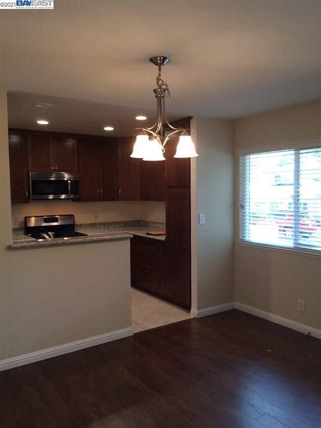 Building Photo - 2158 Arroyo Ct