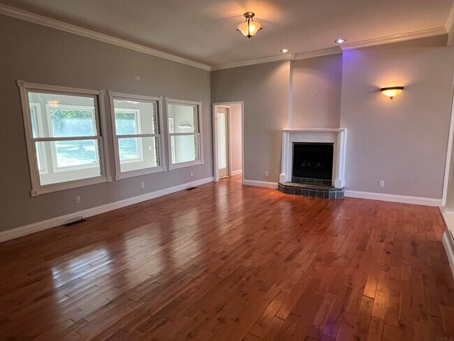 Building Photo - 2249 N 100 E