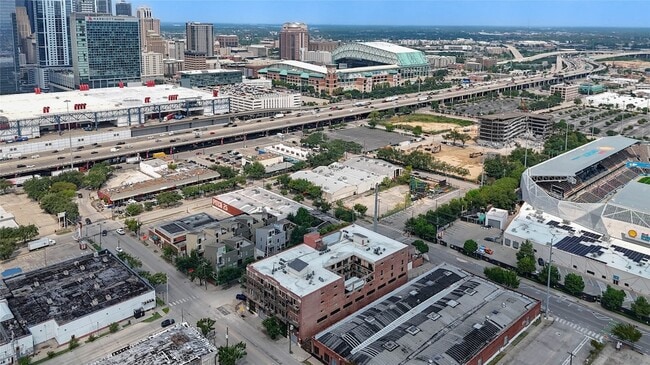 Foto del edificio - 2205 McKinney St