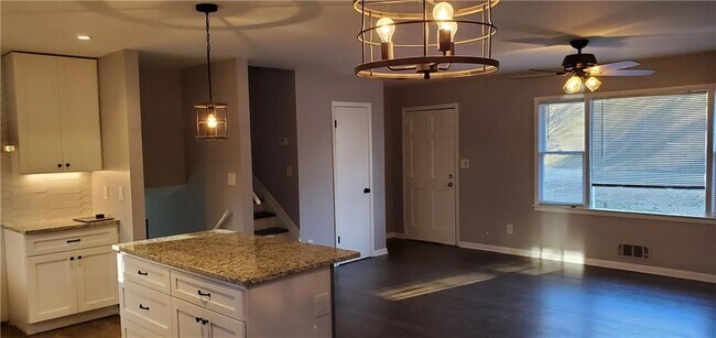Foto del edificio - 2647 Hatfield Cir SE