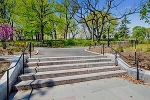 Foto del edificio - 13 Willoughby Ave