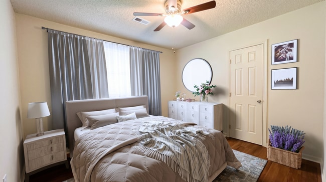 Interior Photo - Country Club Apartments