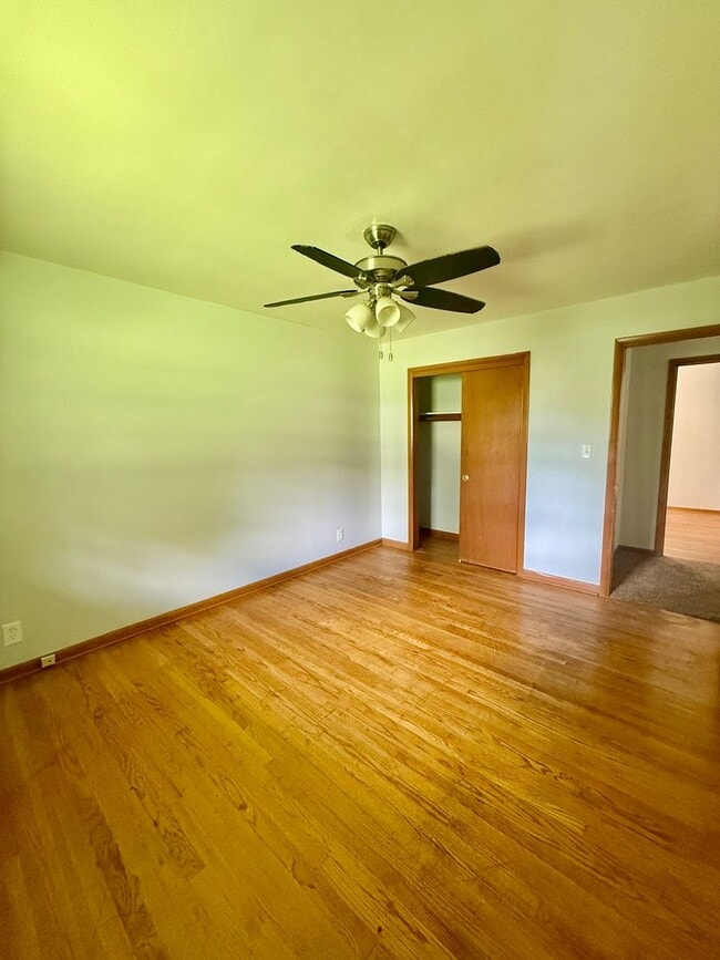 Building Photo - 209 Flintridge Dr