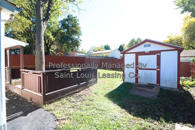 Building Photo - 9232 Bristol Ave