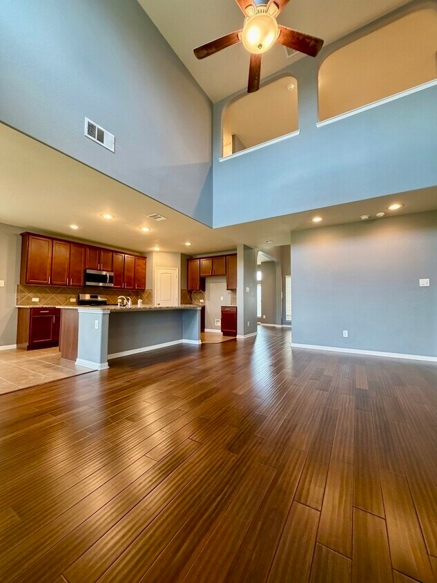 Foto del edificio - 17518 Cypress Hilltop Wy