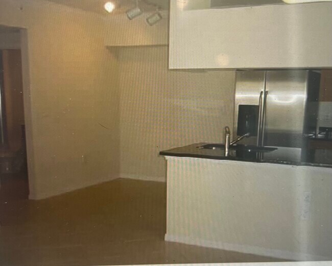 Building Photo - 6386 Emerald Dunes Dr