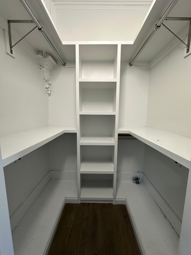 Building Photo - 297 4th St