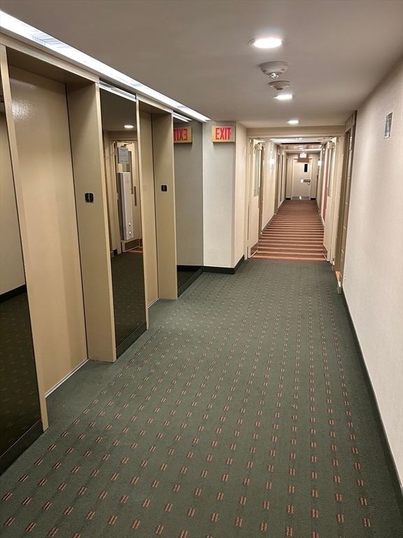 Building Photo - 77 Pond Ave