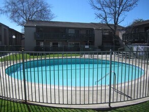 Building Photo - 4888 Clayton Rd