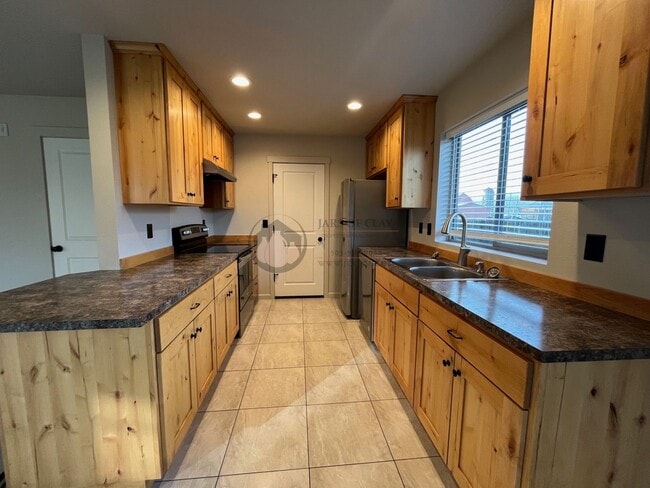 Foto del edificio - 13th St Duplex in Philomath